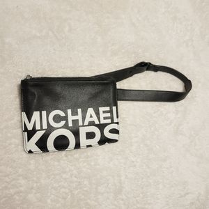 Michael Kors- Black Leather Fanny Pack